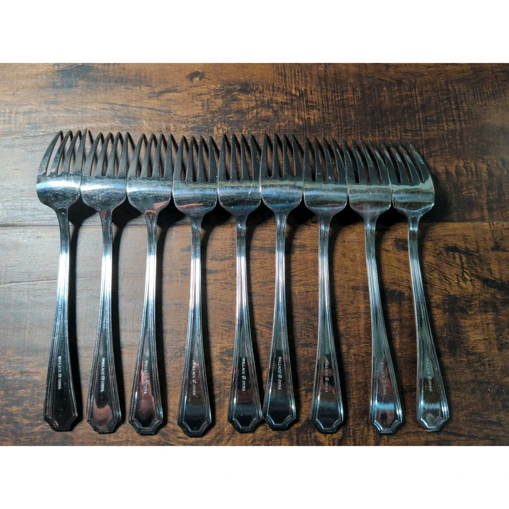 Casino Dinner Fork Lot of 9 Wallace 18/10 Glossy  Stainless Flatware